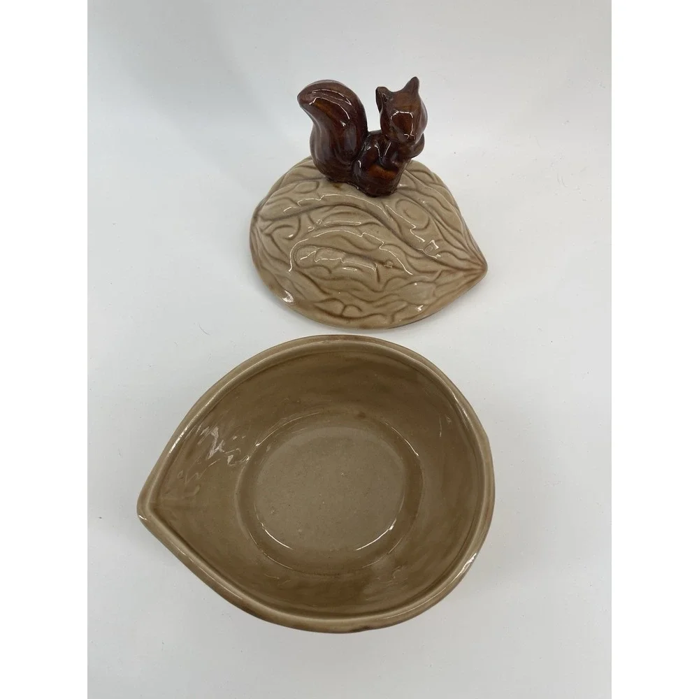Ceramic Squirrel On Creme Acorn Walnut Candy Dish Nut Bowl Serving Jar Vintage